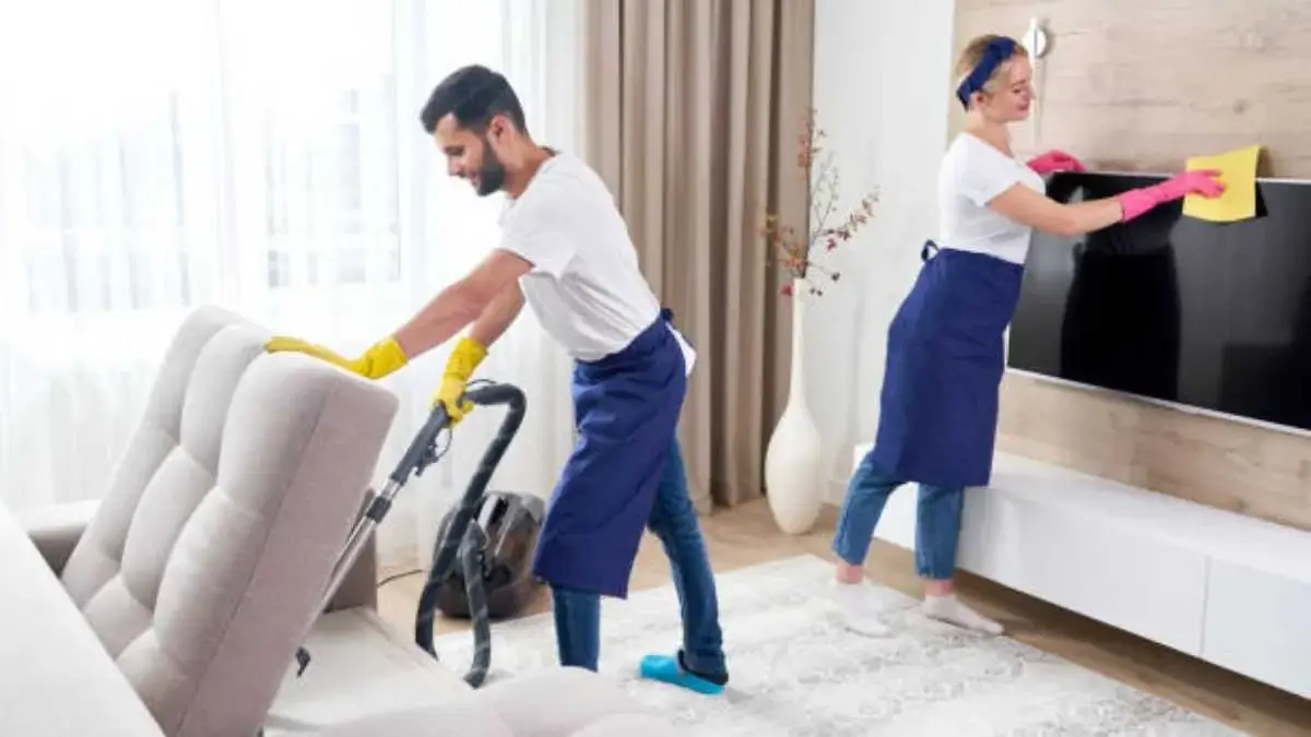 Deep Cleaning vs. Standard Cleaning