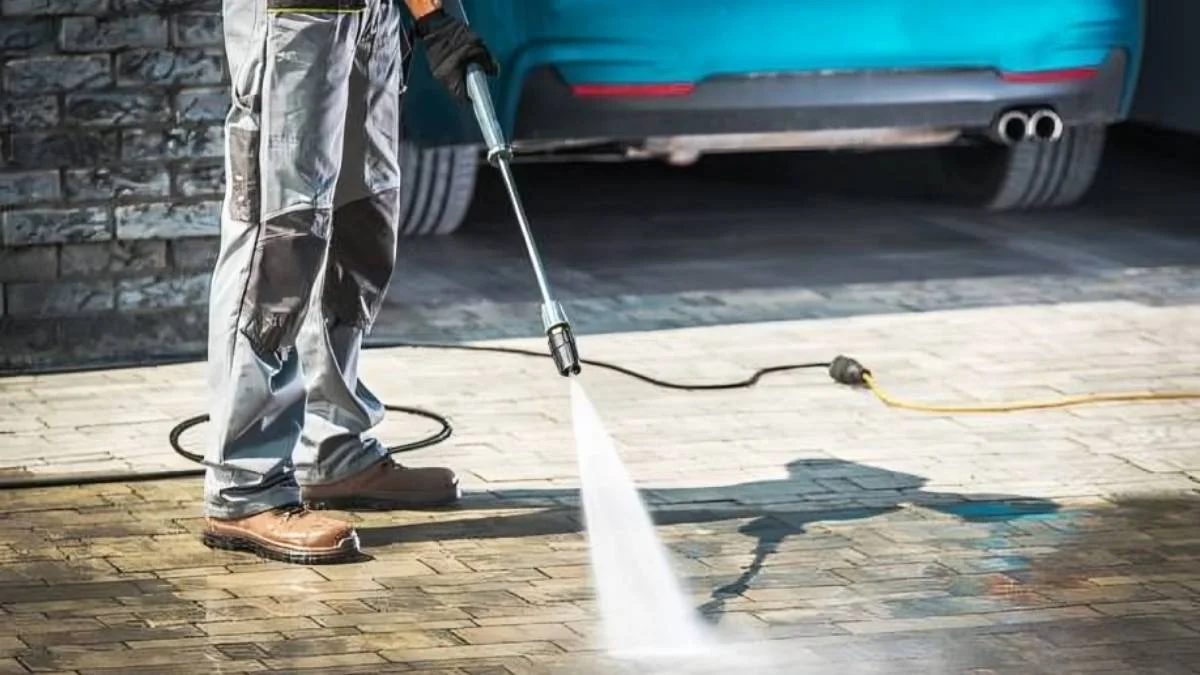 Driveway Cleaning: DIY Expert-Led Tips to Clean Different Surfaces